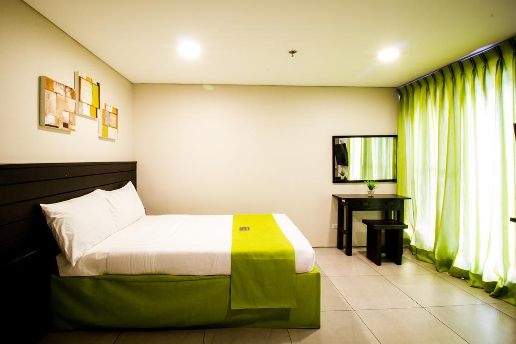Jade Hotel And Suites San Pedro Makati Exterior foto