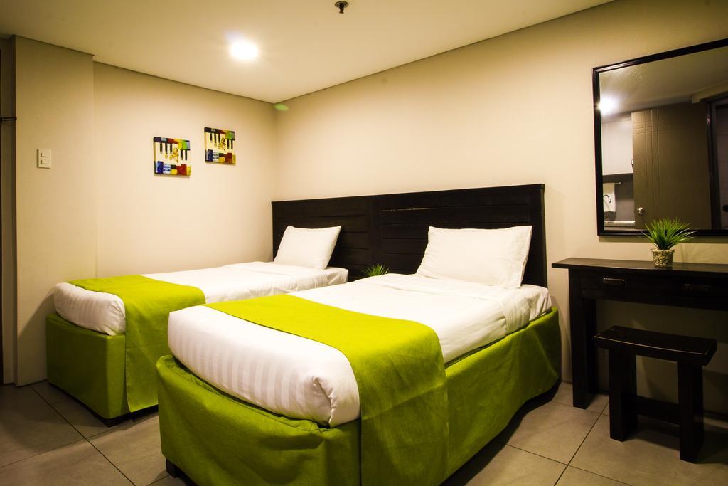 Jade Hotel And Suites San Pedro Makati Exterior foto