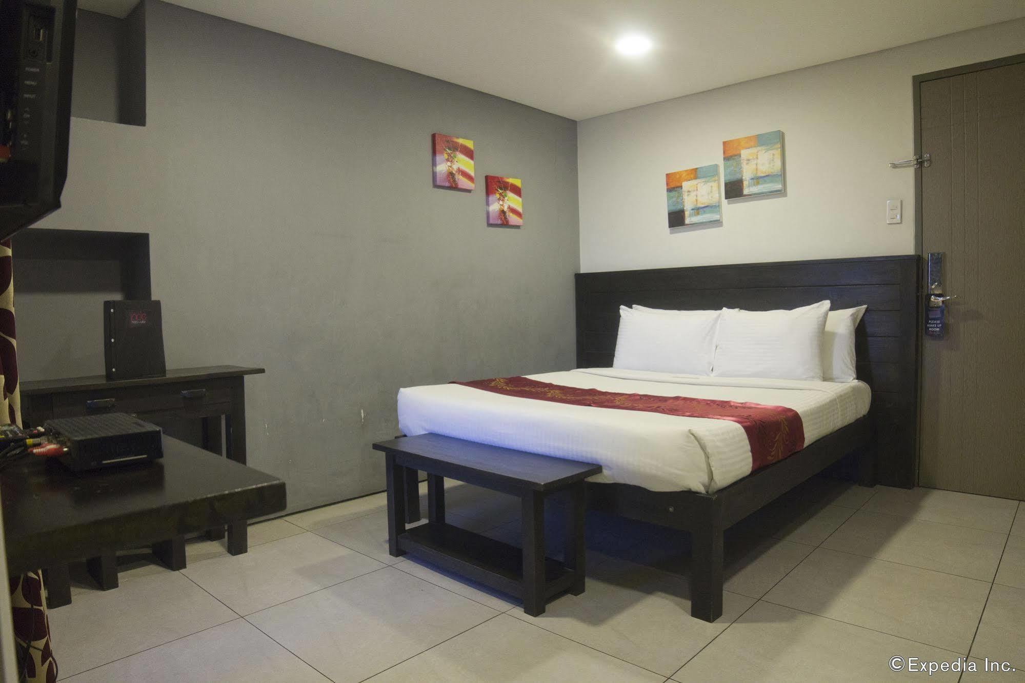 Jade Hotel And Suites San Pedro Makati Exterior foto